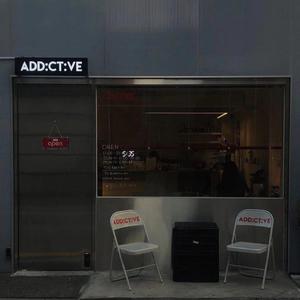 美女裸体自慰一区
