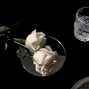 美女裸体自慰一区
